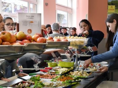 Je mange local au lycée